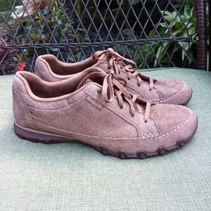 Sketchers Relaxed Fit Air Cooled Memory Foam Suede Shoes. Size 9.5.